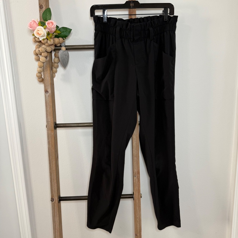 Athleta‎ Skyline Black Paper Bag Pull On Pants High Waist Tapered Leg Size 4